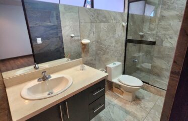 Venta de casa en Granadilla, Curridabat.