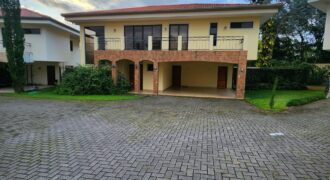 House for sale in Granadilla, Curridabat.