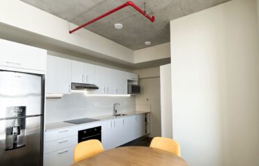Alquiler de apartamento en condominio en Escalante.