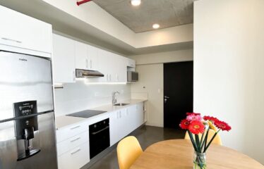 Alquiler de apartamento en condominio en Escalante.