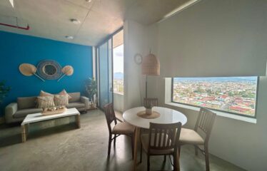 Alquiler de apartamento en condominio en Escalante.