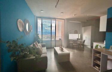 Alquiler de apartamento en condominio en Escalante.