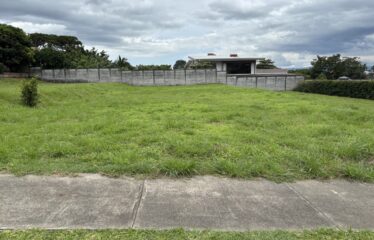 Venta de lote en condominio en la Guácima, Alajuela.