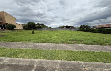 Venta de lote en condominio en la Guácima, Alajuela.
