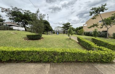 Venta de lote en condominio en la Guácima, Alajuela.
