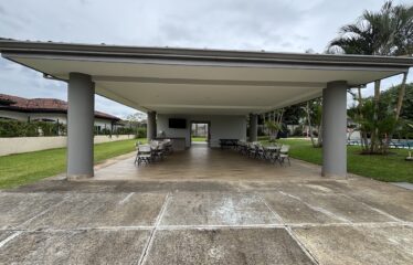 Venta de lote en condominio en la Guácima, Alajuela.