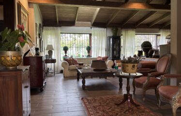 House for sale in Pinares, Curridabat.