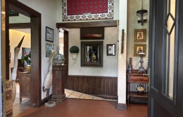 House for sale in Pinares, Curridabat.