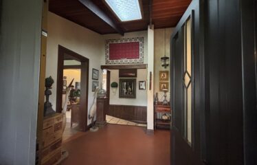 House for sale in Pinares, Curridabat.