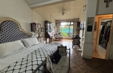 House for sale in Pinares, Curridabat.