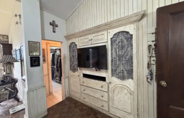 House for sale in Pinares, Curridabat.