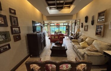 House for sale in Pinares, Curridabat.