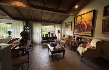 House for sale in Pinares, Curridabat.