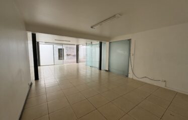 Alquiler de bodega en Pinares de Curridabat.
