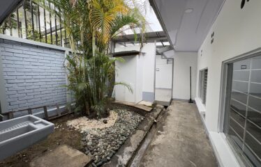 Office for rent in Los Yoses.