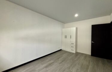 House for sale in a condominium in Brasil de Santa Ana.