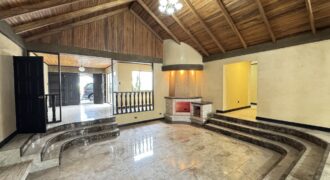 House for sale in Pinares, Curridabat.