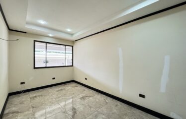 Venta de casa en Pinares, Curridabat.