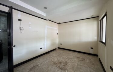 Venta de casa en Pinares, Curridabat.