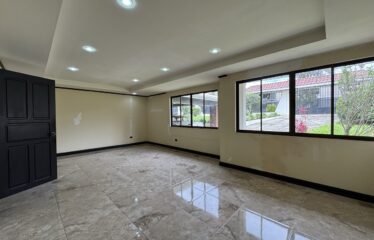 Venta de casa en Pinares, Curridabat.