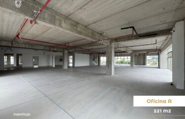 Office for rent in San Pedro.