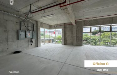 Office for rent in San Pedro.
