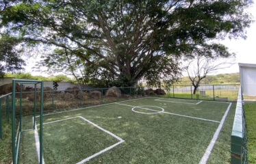 Venta de casa en condominio en la Guácima, Alajuela.