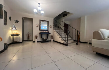 House for sale in condominium in Rohrmoser.