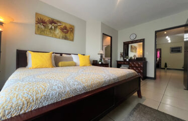 House for sale in condominium in Rohrmoser.