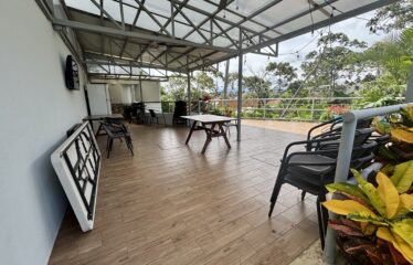 House for sale in a condominium in Lomas de Ayarco, Curridabat.
