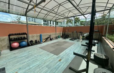 House for sale in a condominium in Lomas de Ayarco, Curridabat.