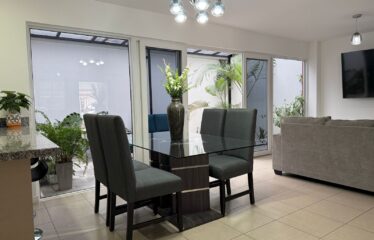 Alquiler de casa en condominio en Ciudad Colón, San José.