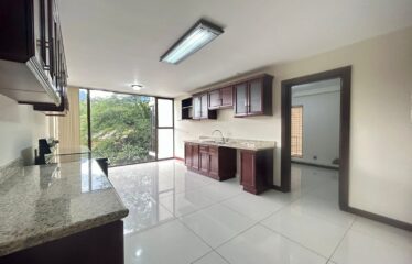 Apartment for rent in a condominium in San Rafael de Escazú.