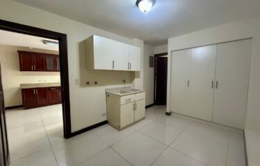Apartment for rent in a condominium in San Rafael de Escazú.