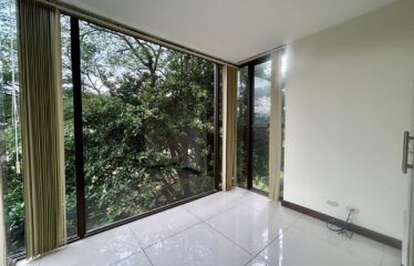 Apartment for rent in a condominium in San Rafael de Escazú.