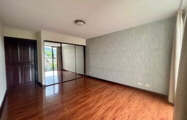 Apartment for rent in a condominium in San Rafael de Escazú.