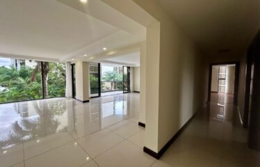 Apartment for rent in a condominium in San Rafael de Escazú.