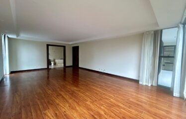 Apartment for rent in a condominium in San Rafael de Escazú.