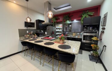 Venta de casa en residencial en Tres Ríos, Cartago.