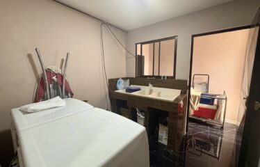 Venta de Condominio con 3 apartamentos en Lomas de Ayarco, Curridabat