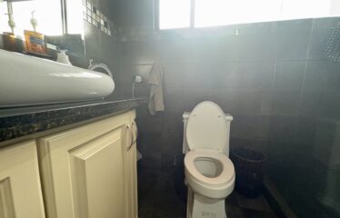 Venta de Condominio con 3 apartamentos en Lomas de Ayarco, Curridabat