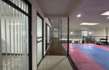 Venta de edificio ubicado en Curridabat.