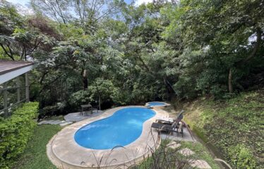 Alquiler de apartamento en condominio en Rio Oro, Santa Ana