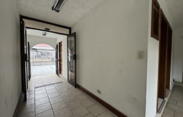 Alquiler de casa en Rohrmoser.