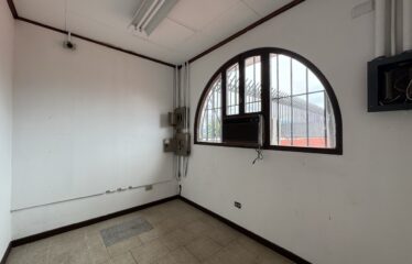 Alquiler de casa en Rohrmoser.