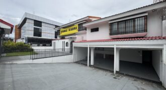 Alquiler de casa en Rohrmoser.