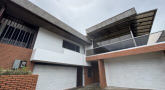 Alquiler de casa en Rohrmoser.