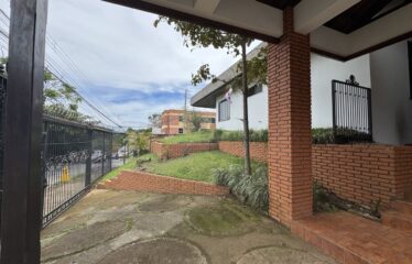 Alquiler de casa en Rohrmoser.