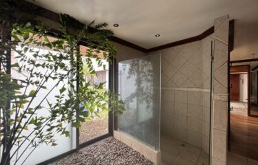 Alquiler de casa en Rohrmoser.