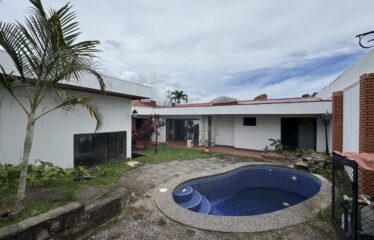 Alquiler de casa en Rohrmoser.